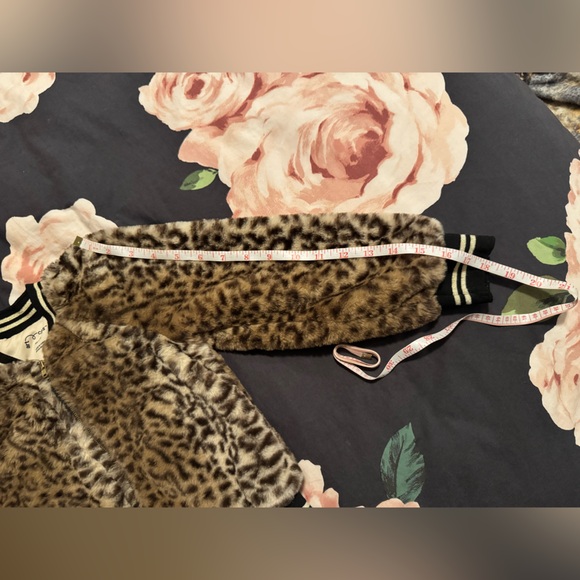 Kids art class faux fur bomber jacket - Picture 6 of 7